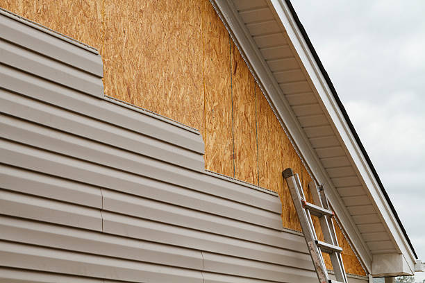 24/7 Emergency Storm Damage Siding Repair experts in Leesburg, VA
